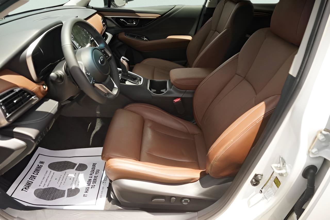 Used 2021 Subaru Outback Touring w/ Popular Package #2 AWD/4WD image 9