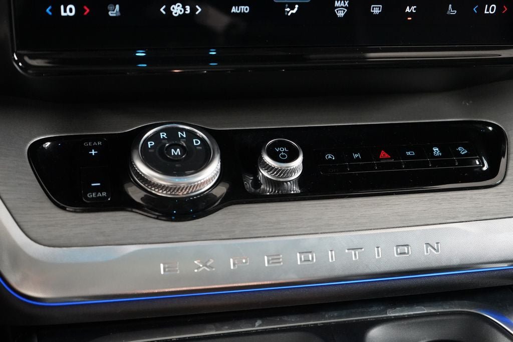 Certified 2025 Ford Expedition Max Platinum AWD/4WD image 28