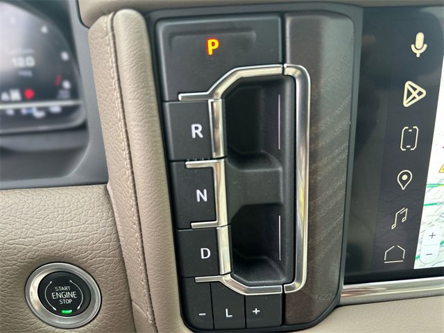 Used 2023 GMC Yukon Denali w/ Denali Reserve Package image 21