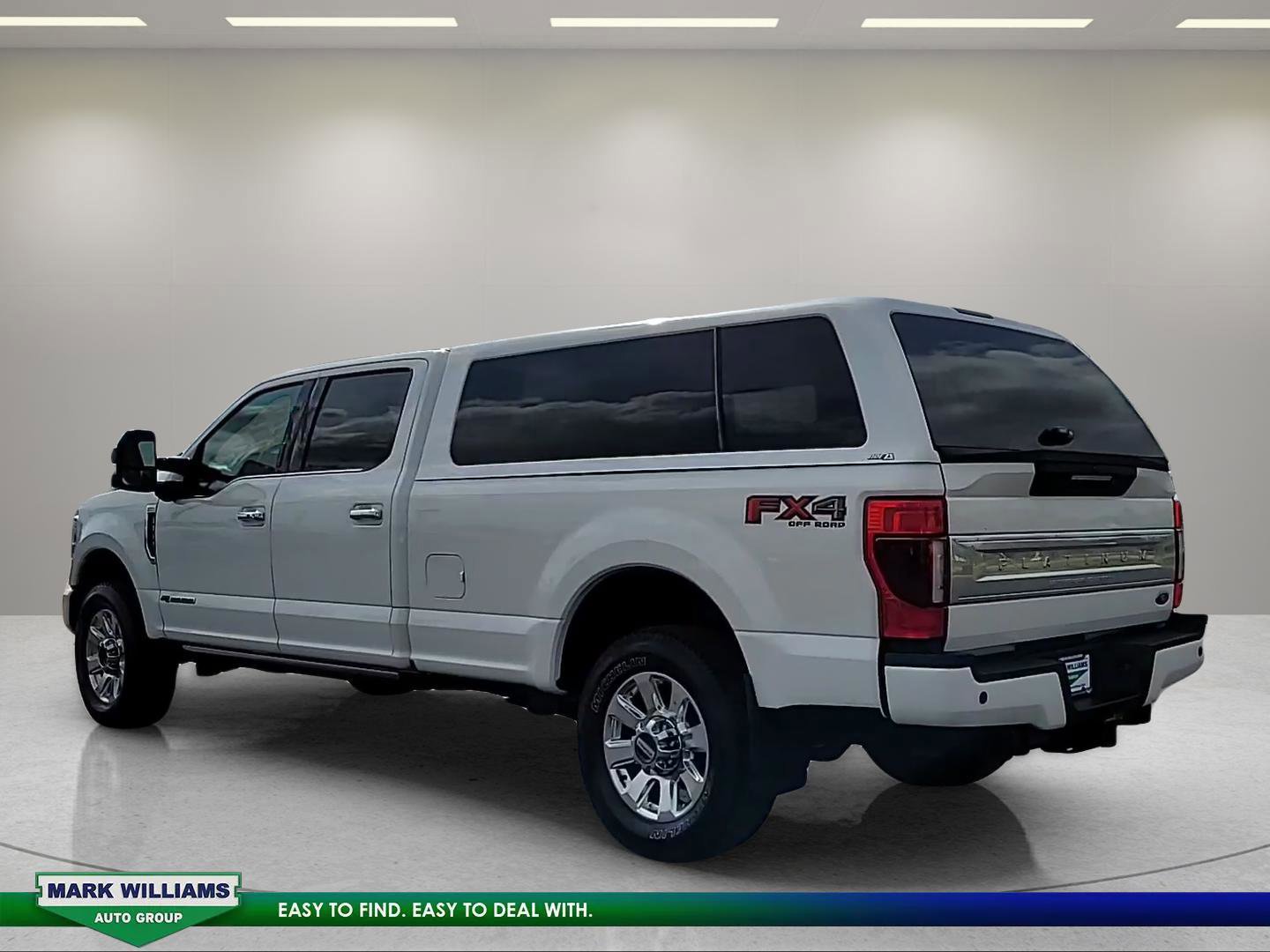 Certified 2020 Ford F350 Platinum w/ FX4 Off-Road Package AWD/4WD image 3