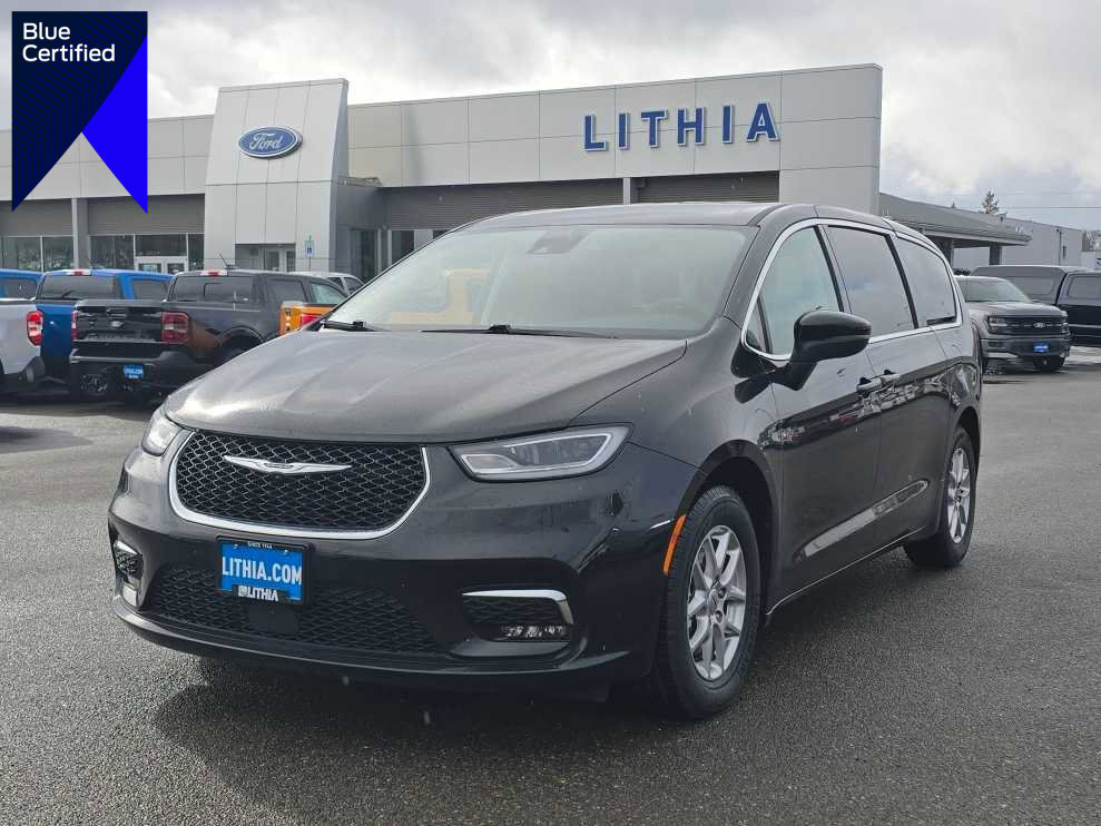 Used 2023 Chrysler Pacifica Touring-L
