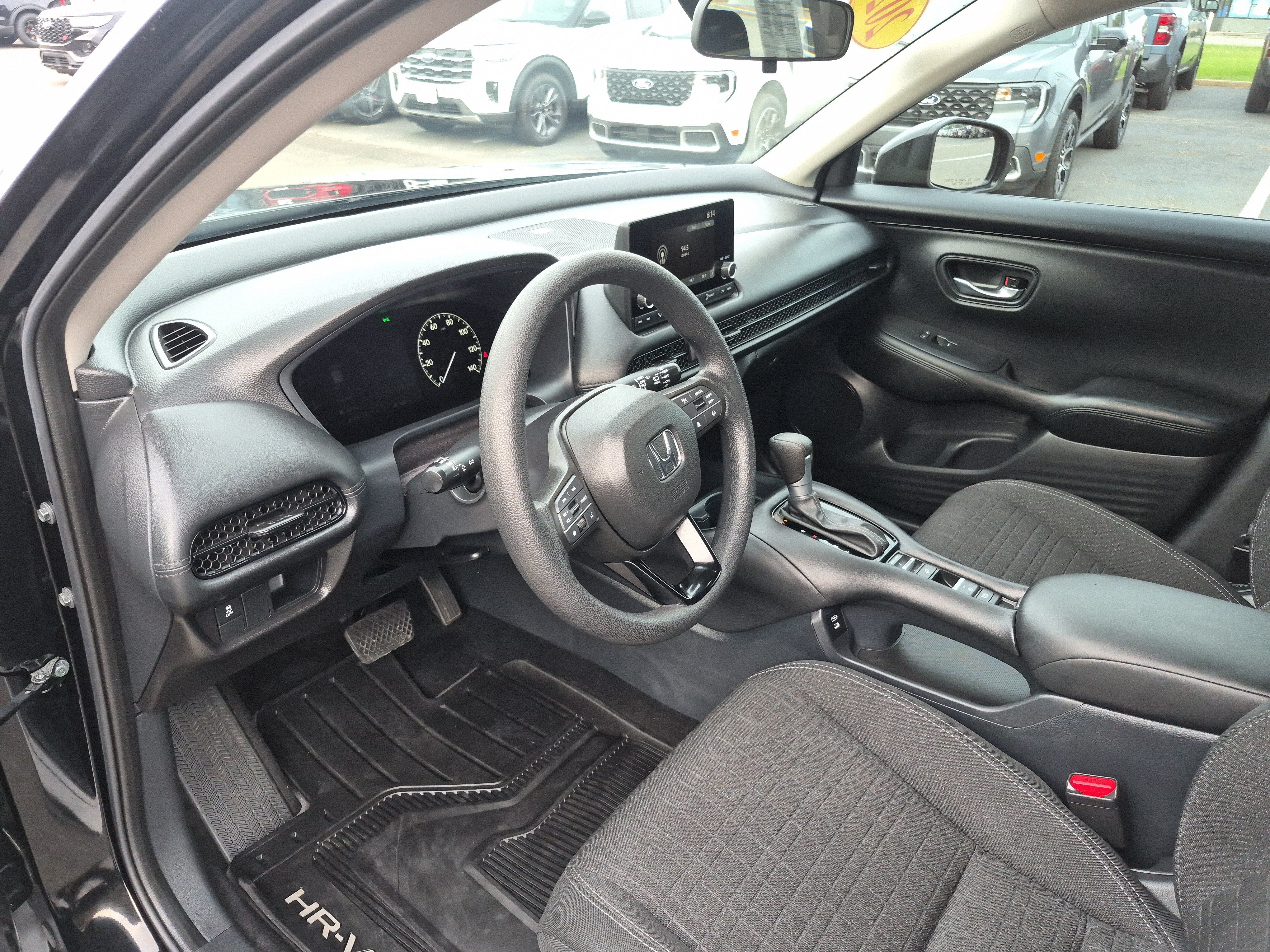 Used 2025 Honda HR-V LX image 11