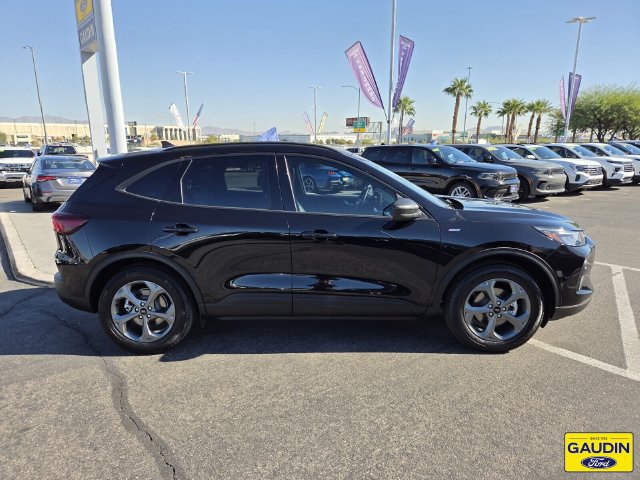 Certified 2025 Ford Escape ST-Line w/ Equipment Group 301A FWD image 8