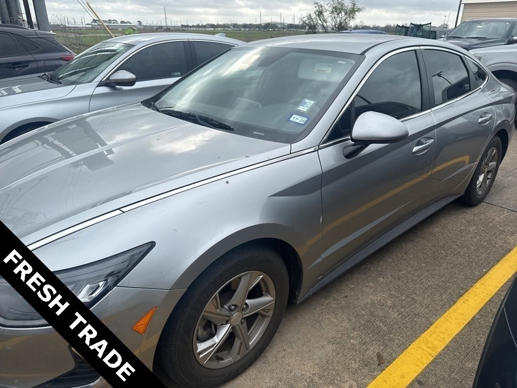 Used 2021 Hyundai Sonata SE image 2