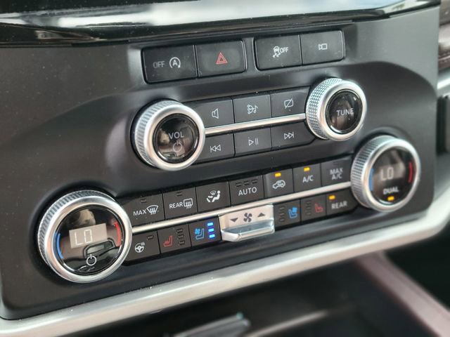 Certified 2024 Ford Expedition Limited image 28