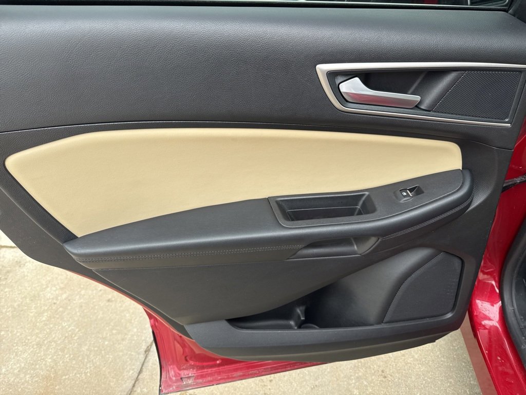 Certified 2024 Ford Edge SEL w/ Convenience Package image 11