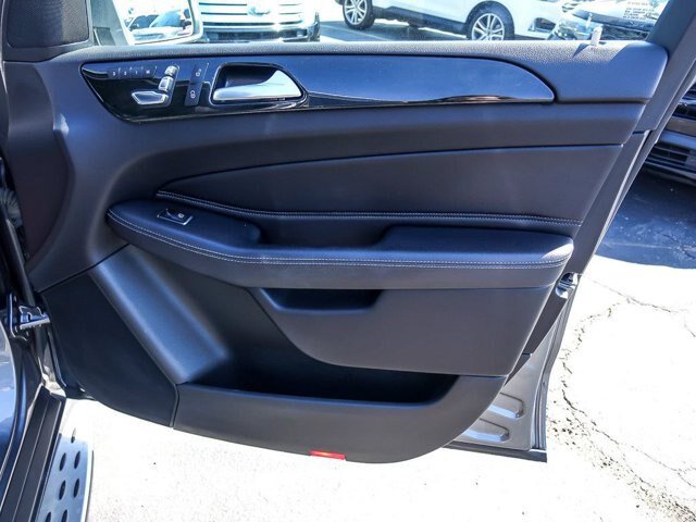 Used 2018 Mercedes-Benz GLS 450 4MATIC image 32