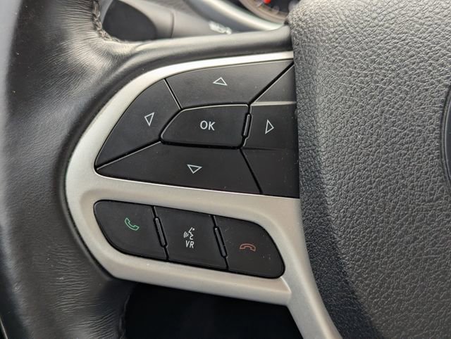 Used 2018 Jeep Cherokee Latitude Plus image 24