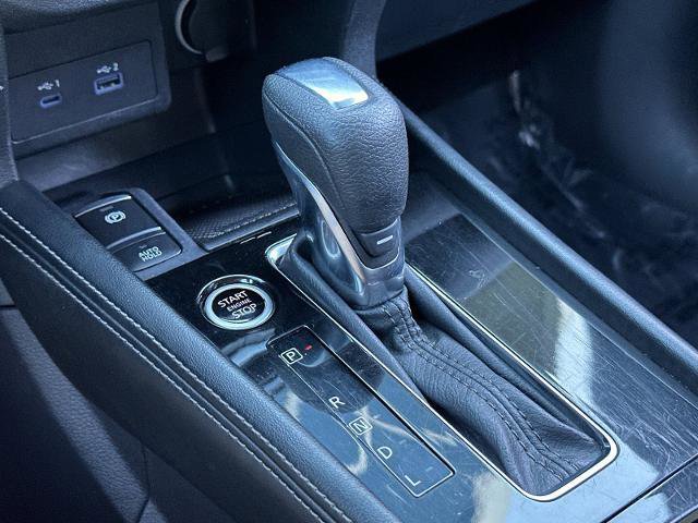 Used 2024 Nissan Kicks SR image 20