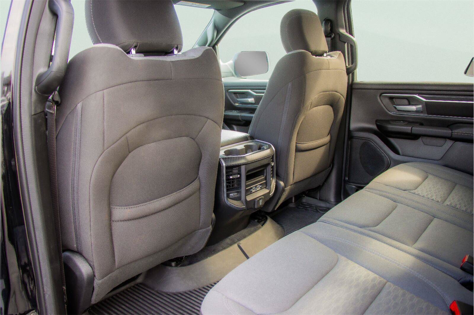 Used 2025 RAM 1500 Big Horn AWD/4WD image 10