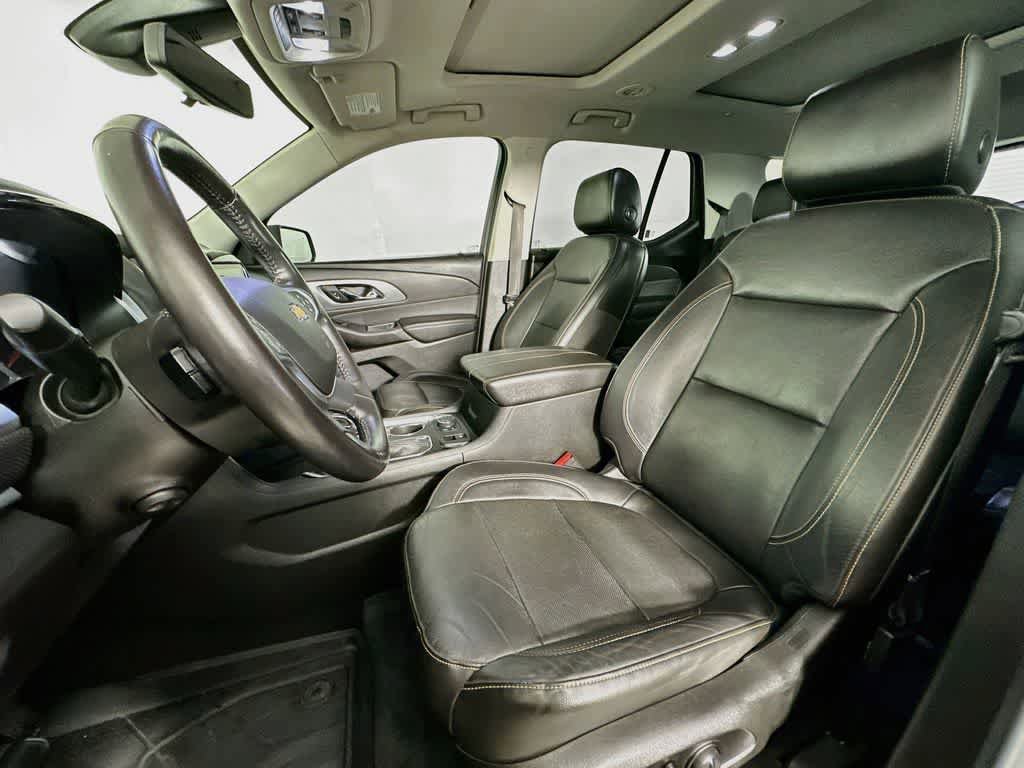 Used 2021 Chevrolet Traverse Premier w/ Redline Edition AWD/4WD image 12