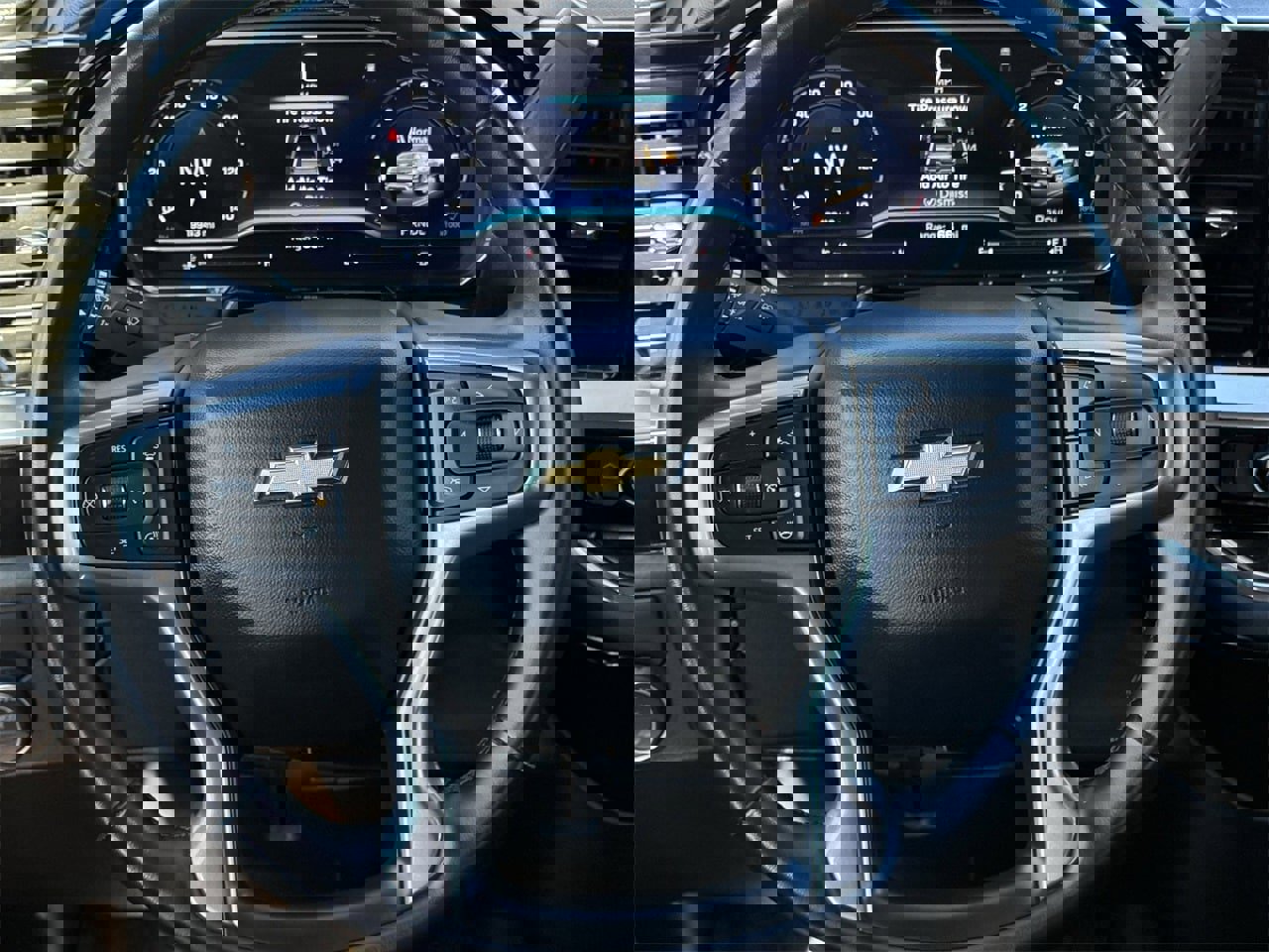 Used 2024 Chevrolet Silverado 1500 LT image 12