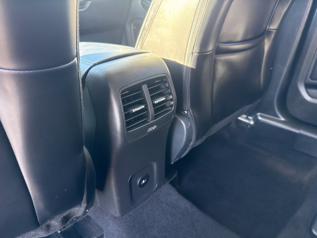 Certified 2024 Ford Escape Platinum AWD/4WD image 36