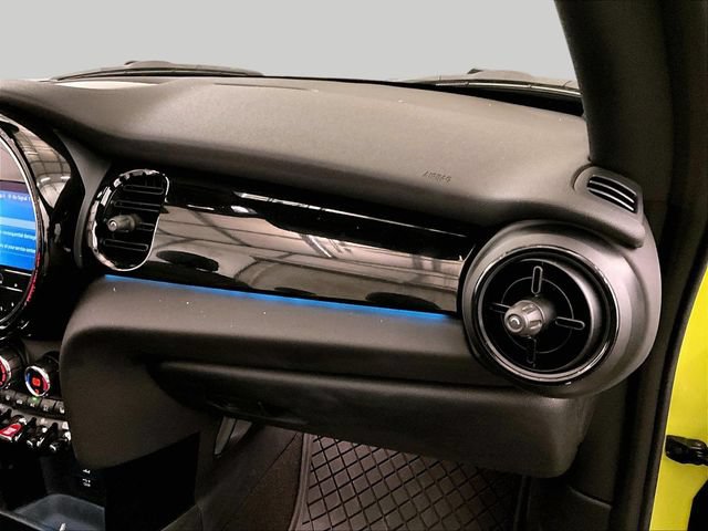 Used 2022 MINI Cooper S w/ Driver Assistance Package FWD image 15