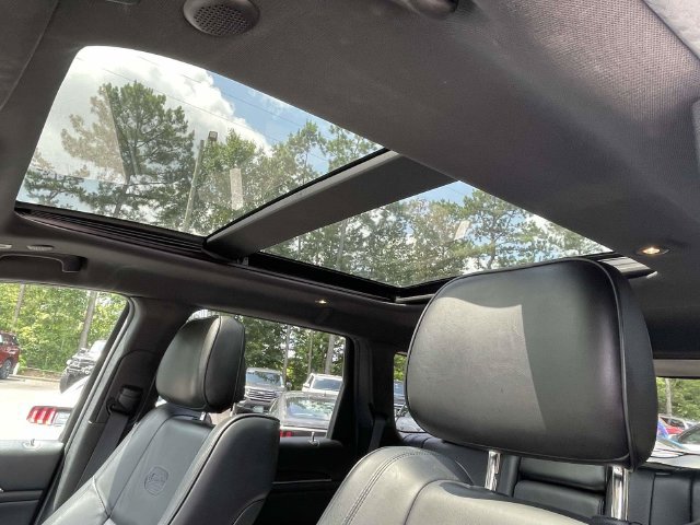 Used 2018 Jeep Grand Cherokee Overland AWD/4WD image 13