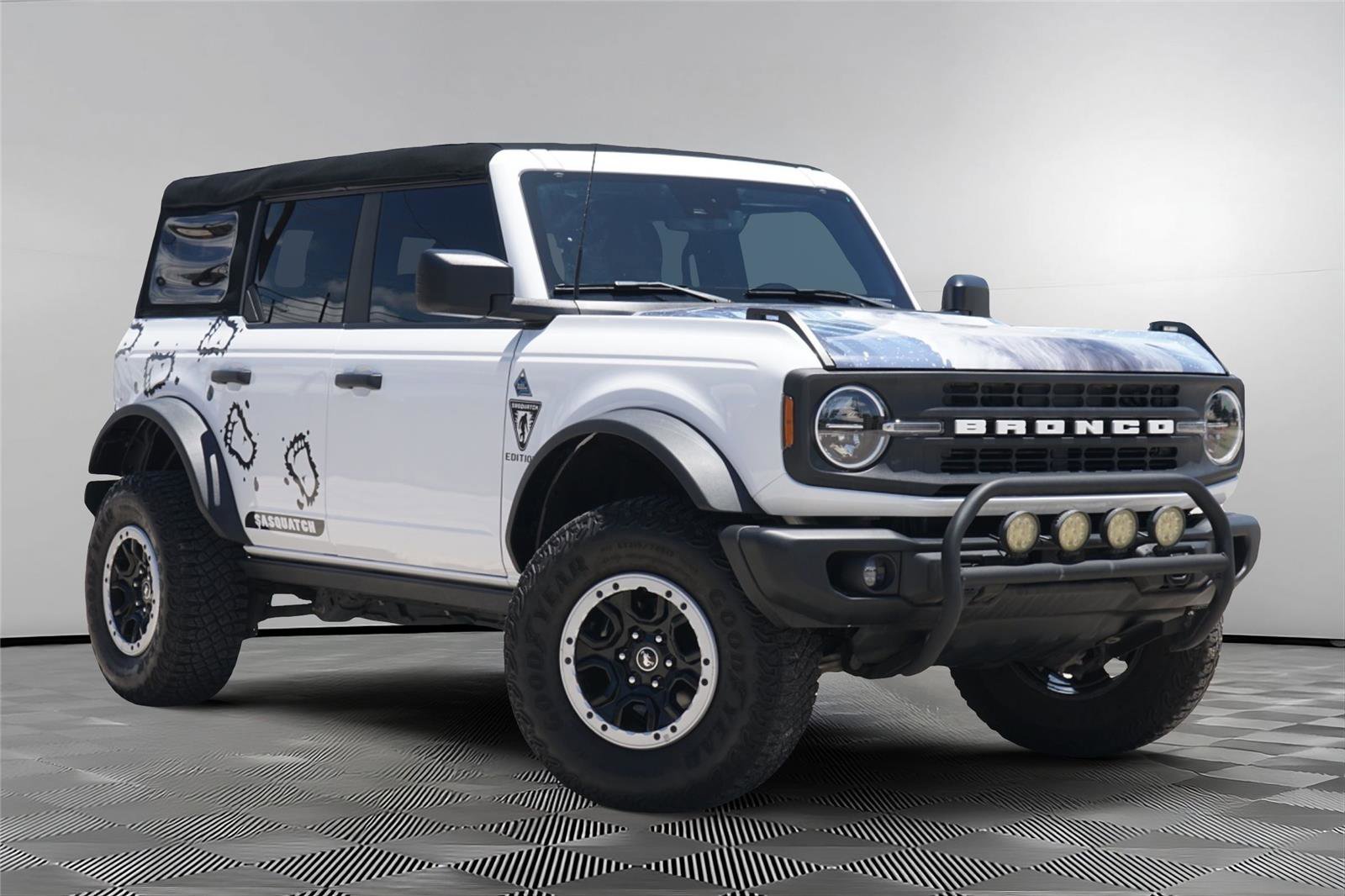 Certified 2023 Ford Bronco Black Diamond w/ Sasquatch Package