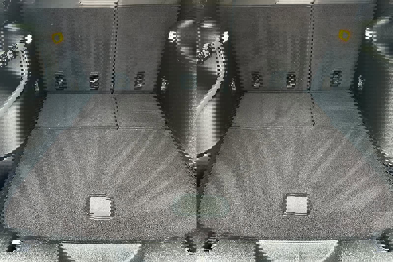 Used 2018 Jeep Cherokee Latitude Plus w/ Cold Weather Group image 15