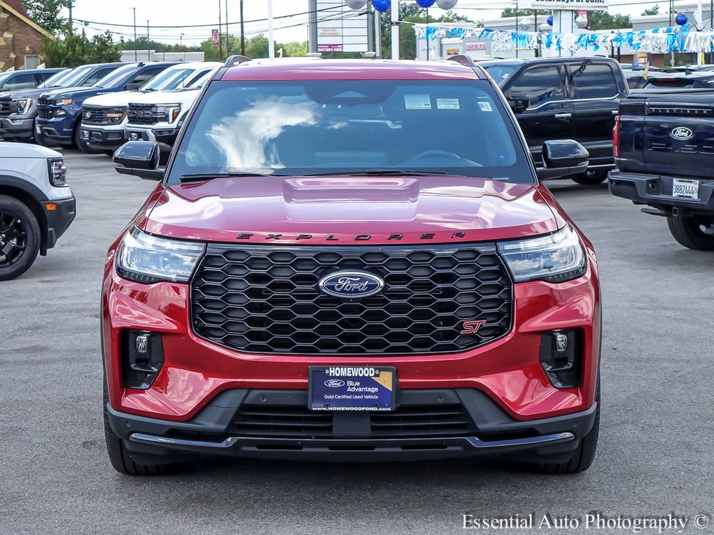 Certified 2025 Ford Explorer ST AWD/4WD image 2