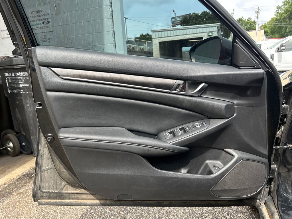 Used 2019 Honda Accord Sport image 8