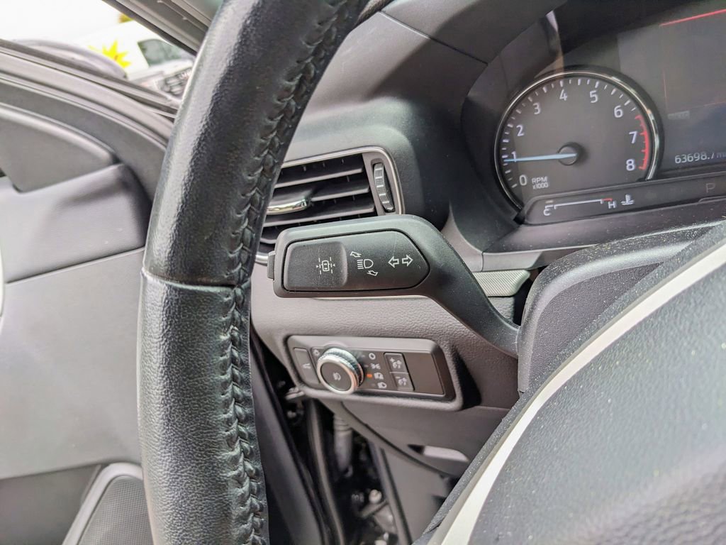 Certified 2022 Ford Explorer XLT w/ Equipment Group 202A image 32