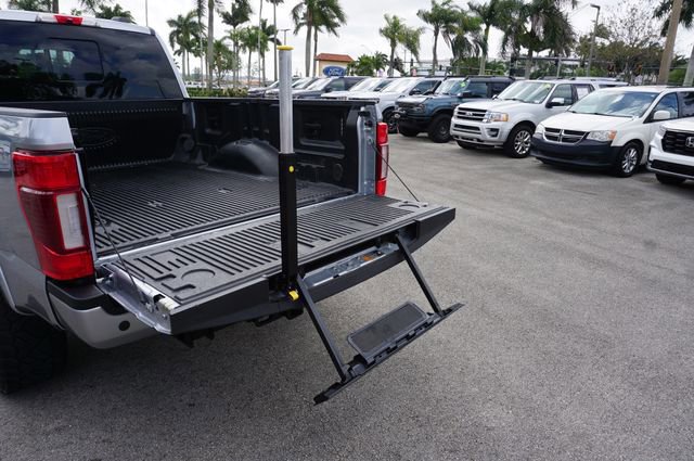 Certified 2022 Ford F350 Platinum w/ Tremor Off-Road Package AWD/4WD image 19