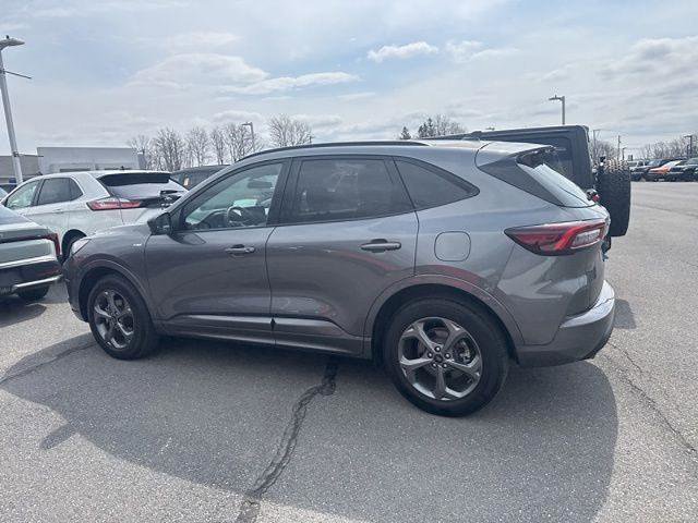 Certified 2024 Ford Escape ST-Line w/ Tech Pack #1 image 9