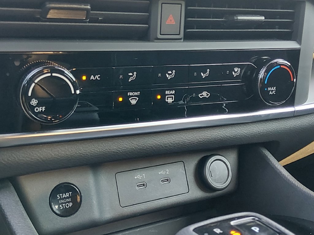 Used 2025 Nissan Rogue S FWD image 21