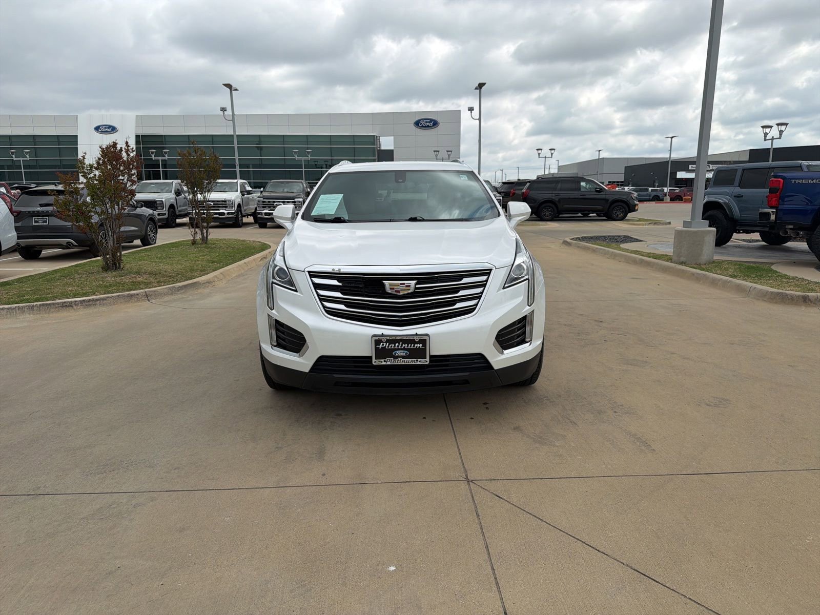 Used 2019 Cadillac XT5 FWD image 10