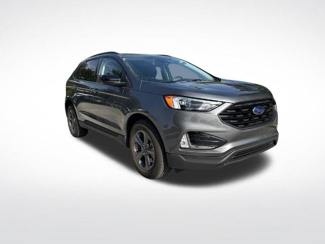 Certified 2024 Ford Edge SEL w/ Sport Appearance Package AWD/4WD image 2