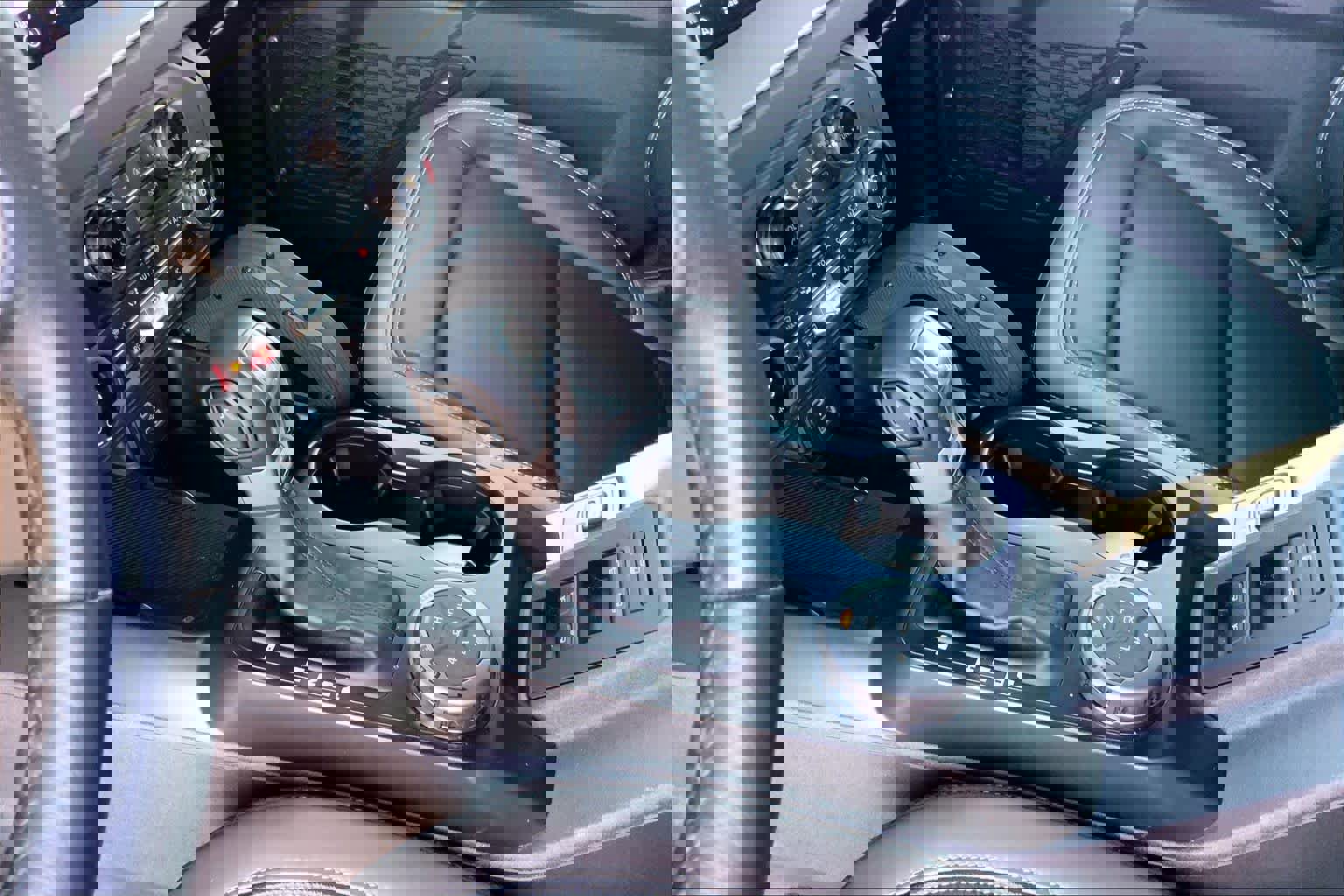 Certified 2025 Ford Bronco Outer Banks w/ Sasquatch Package image 17