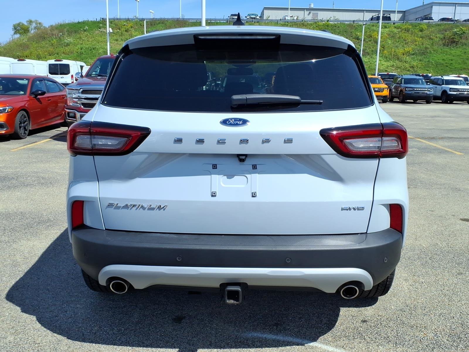 Certified 2025 Ford Escape Platinum w/ Premium Technology Package AWD/4WD image 5