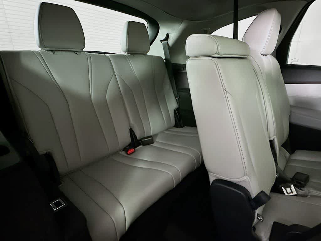 Used 2025 Acura MDX FWD w/ Technology Package image 34