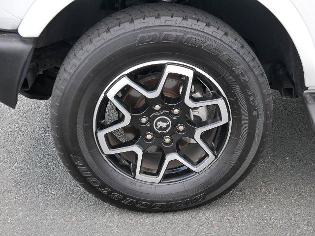 Certified 2025 Ford Bronco Outer Banks AWD/4WD image 9