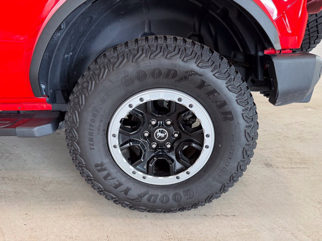 Certified 2023 Ford Bronco Big Bend w/ Sasquatch Package AWD/4WD image 10