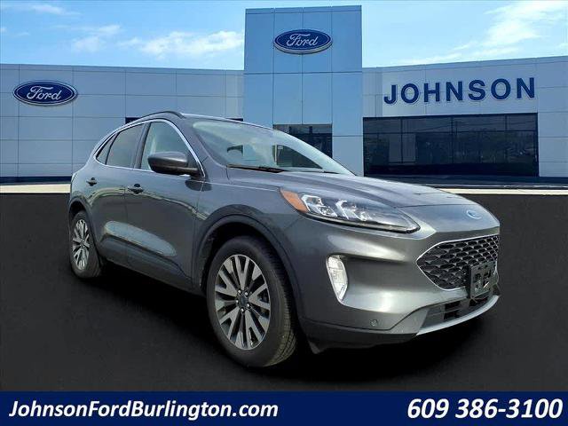 Certified 2022 Ford Escape Titanium w/ Class II Trailer Tow Package image 1