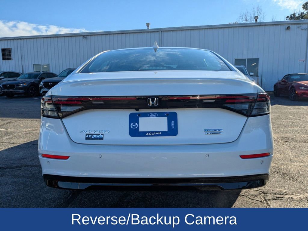 Used 2024 Honda Accord Touring image 4