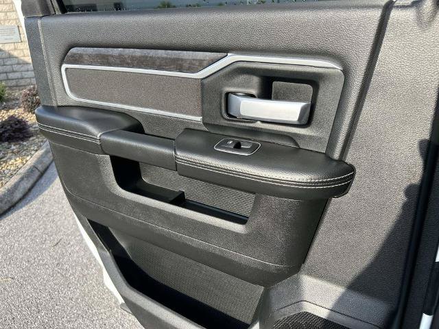Used 2024 RAM 2500 Big Horn AWD/4WD image 18