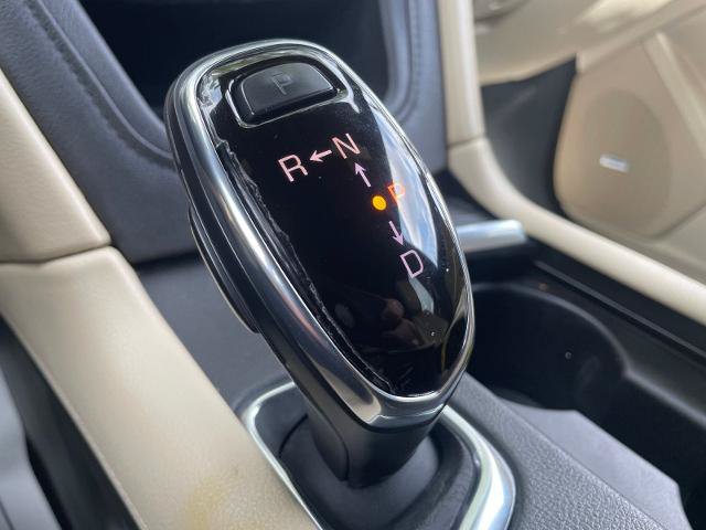 Used 2019 Cadillac XT5 Premium Luxury w/ Driver Assist Package AWD/4WD image 23
