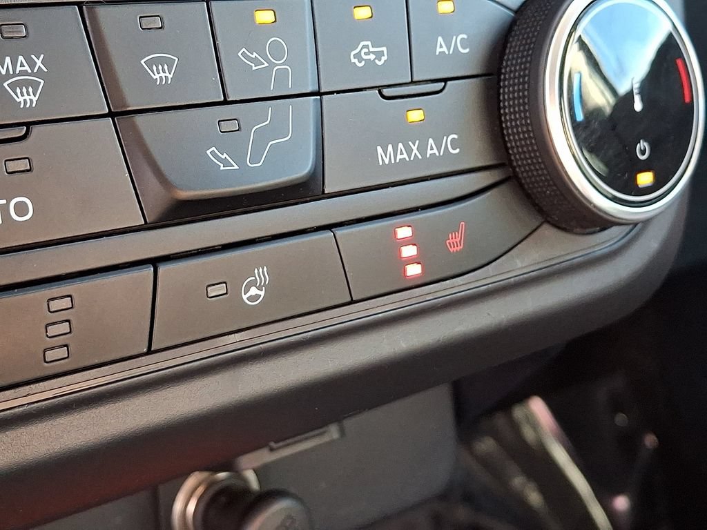Certified 2023 Ford Maverick XLT w/ XLT Luxury Package FWD image 24