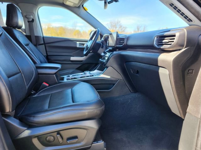 Certified 2023 Ford Explorer Limited image 11