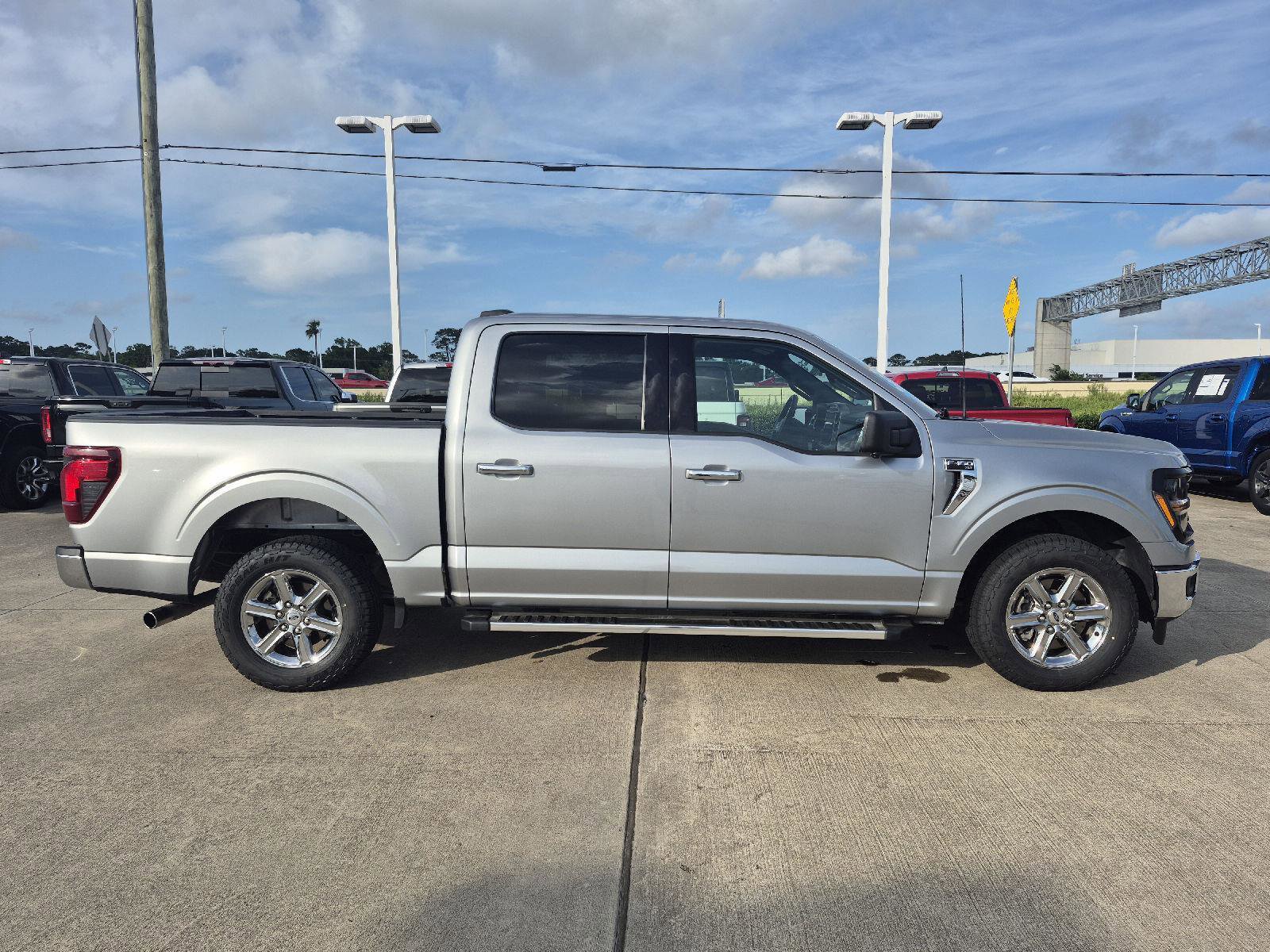 Certified 2024 Ford F150 XLT w/ Mobile Office Package RWD image 13