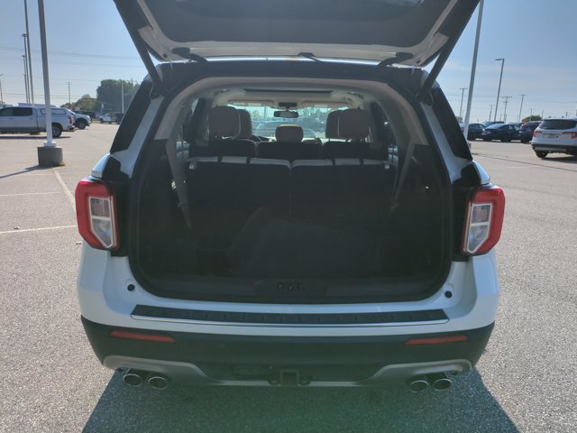 Certified 2021 Ford Explorer Platinum w/ Equipment Group 601A AWD/4WD image 34