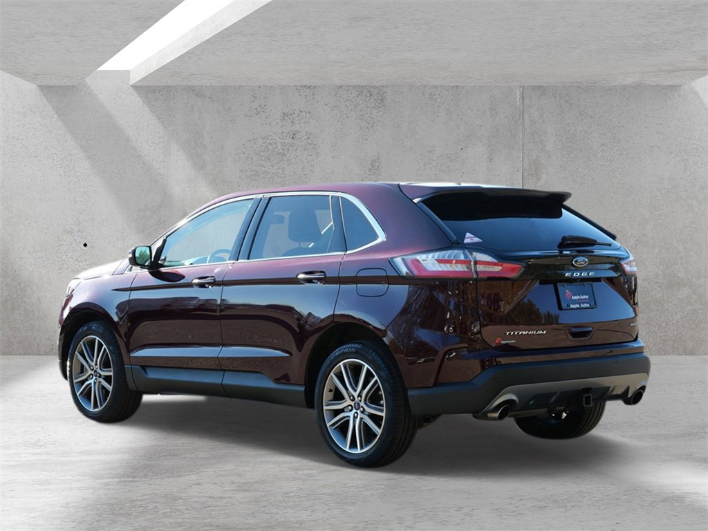 Certified 2022 Ford Edge Titanium w/ Class II Trailer Tow Package image 4