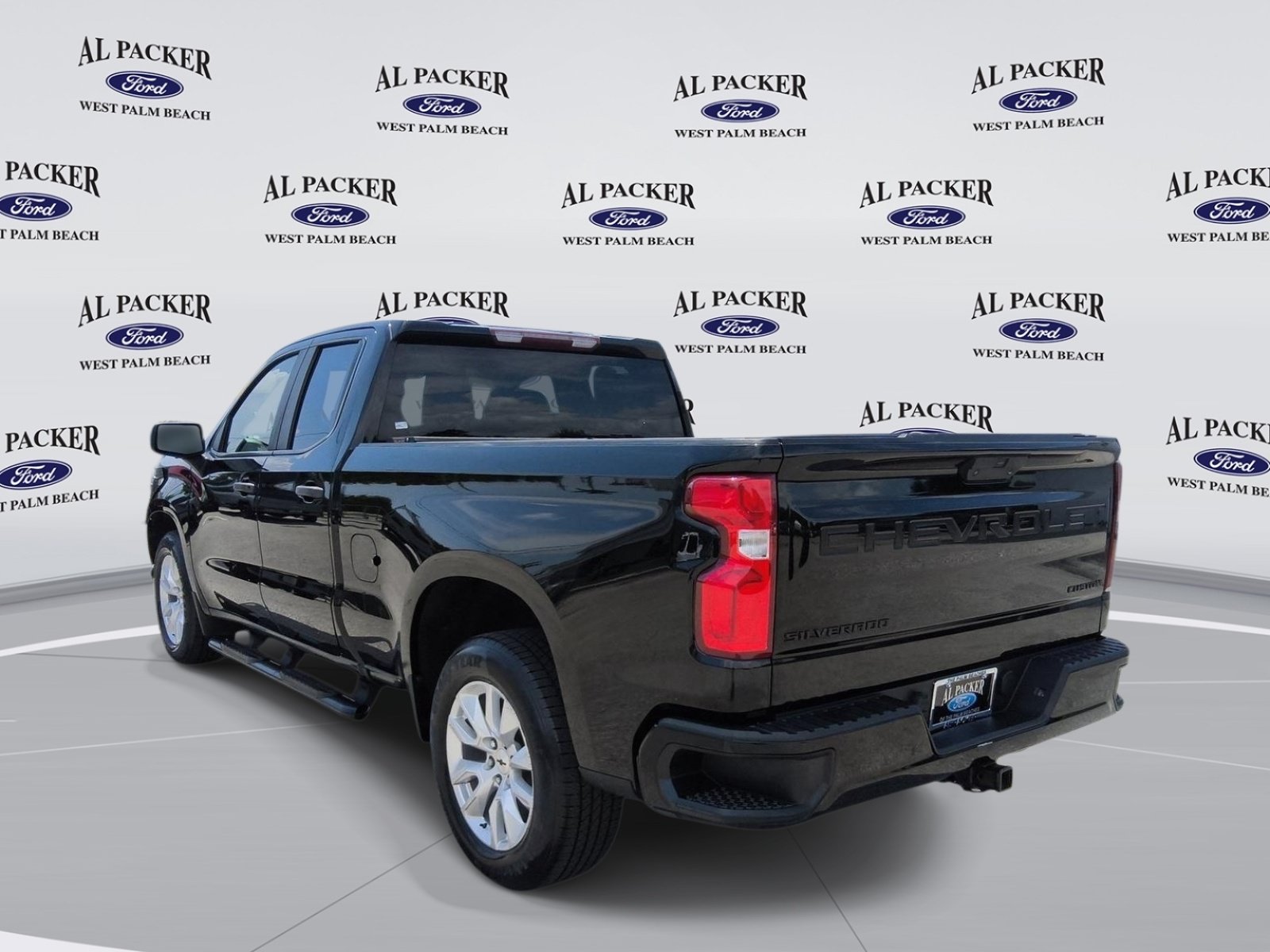 Used 2021 Chevrolet Silverado 1500 Custom w/ LPO, Dark Essentials Package RWD image 3