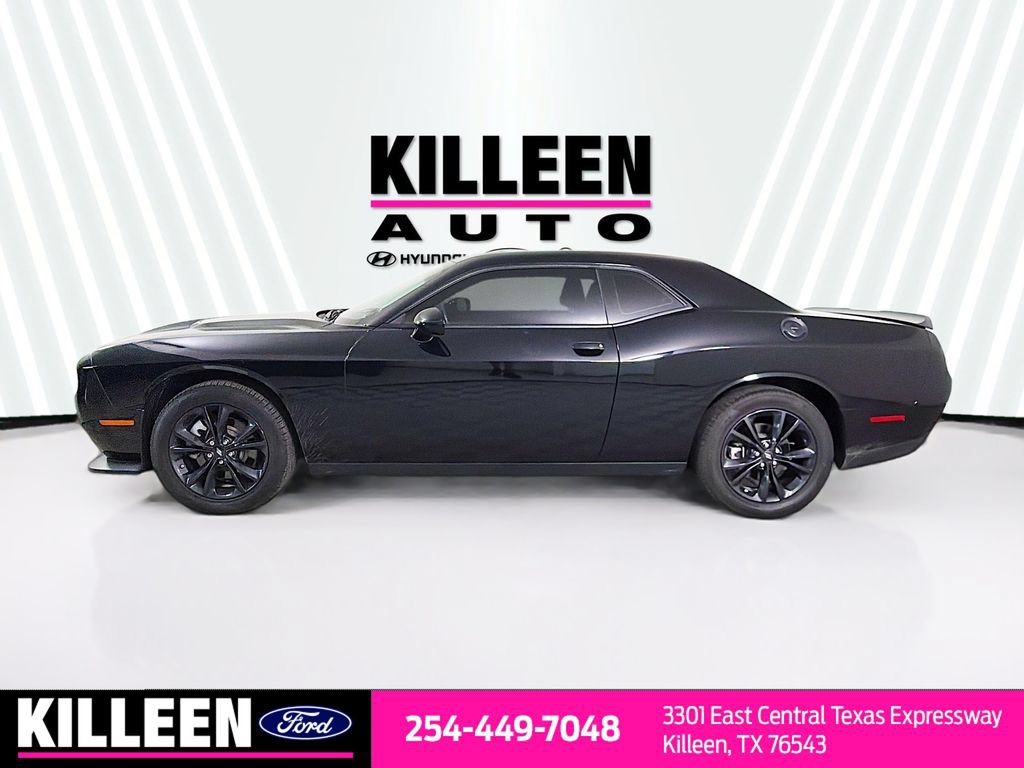 Used 2023 Dodge Challenger SXT w/ Blacktop Package AWD/4WD image 4