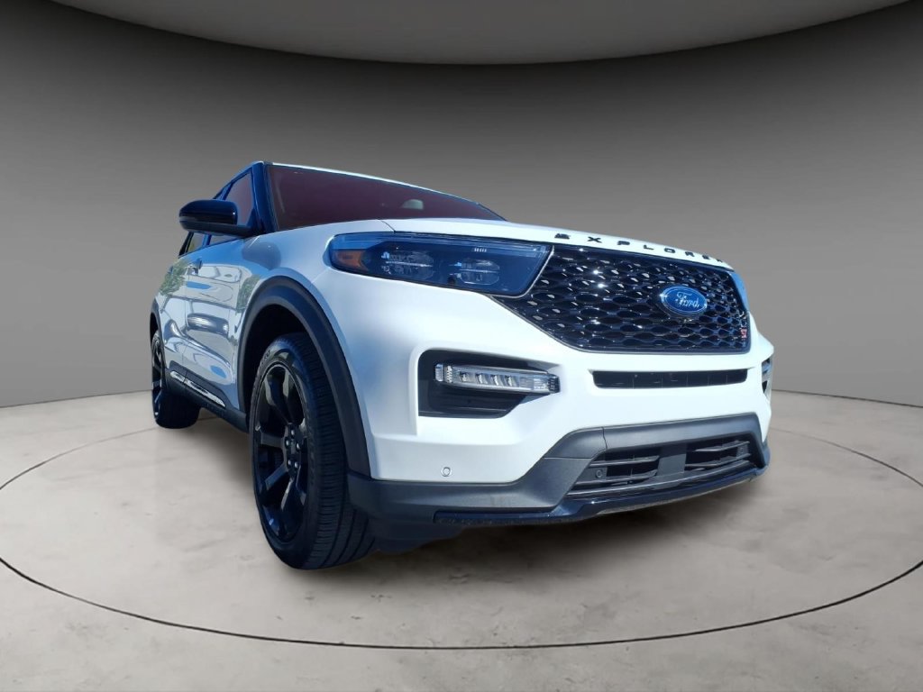 Certified 2023 Ford Explorer ST w/ Equipment Group 401A AWD/4WD image 4
