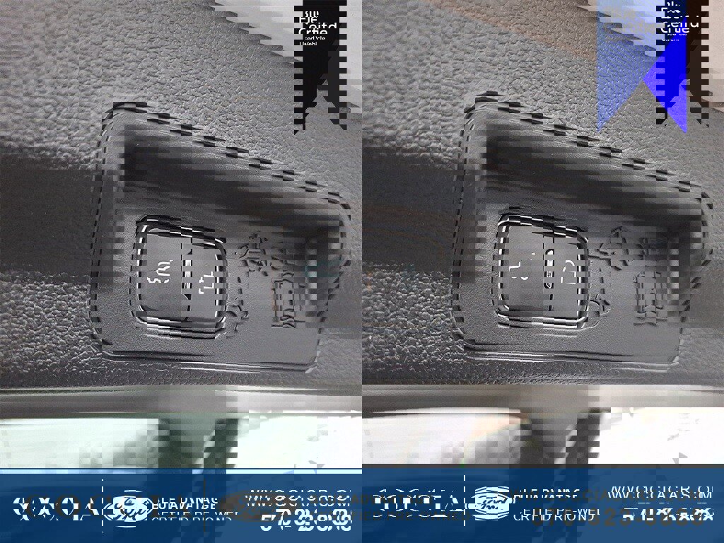 Certified 2023 Ford Explorer XLT w/ Equipment Group 202A image 31