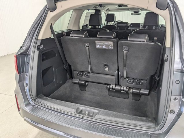 Used 2025 Honda Odyssey Elite image 9