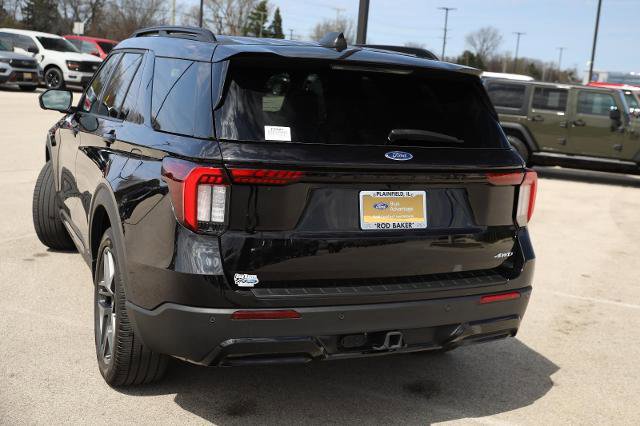 Certified 2025 Ford Explorer ST-Line w/ Premium Package image 7