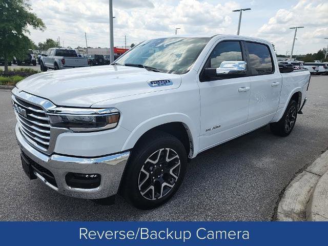 Used 2025 RAM 1500 Laramie AWD/4WD image 4